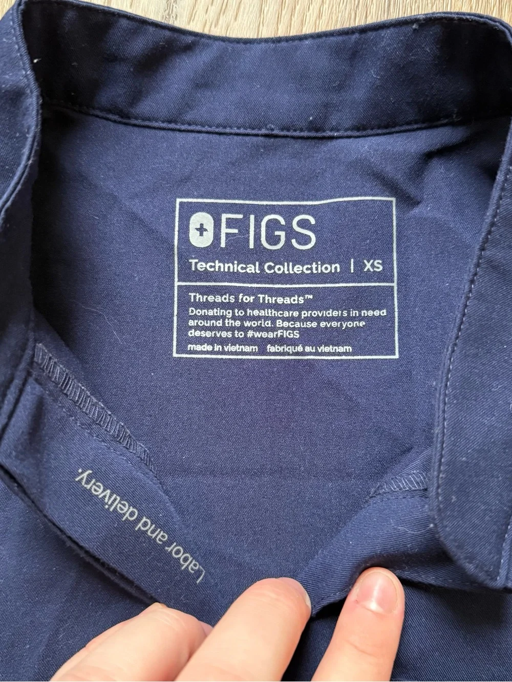 FIGS Navy blue scrub Shirt size XS - Picture 3 of 3